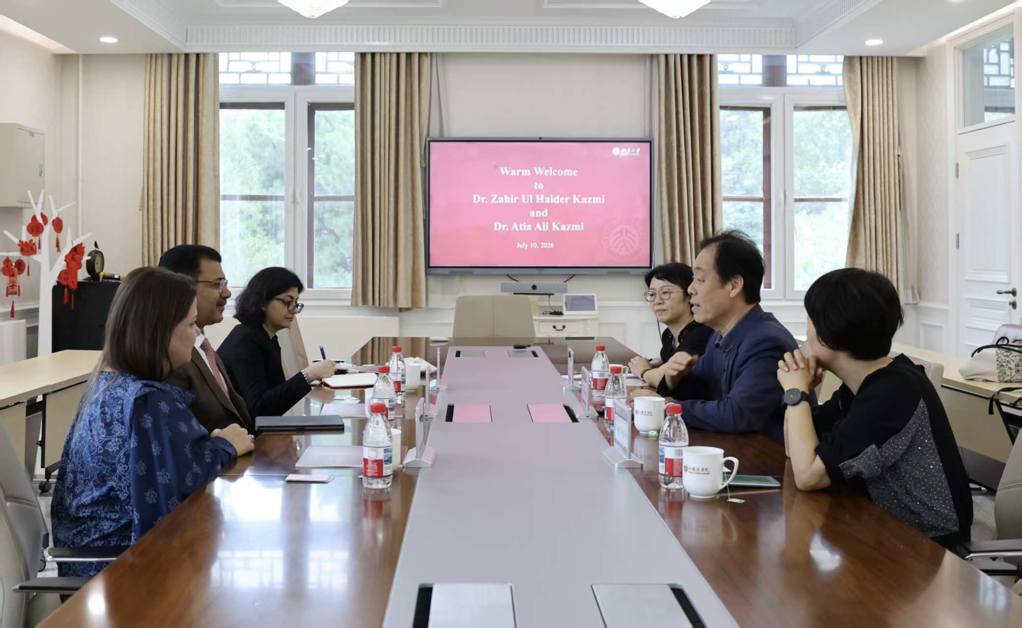 会谈.jpg 会谈.jpg
