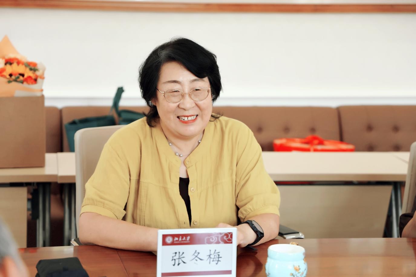 张老师.jpg 张老师.jpg